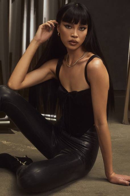 House of CB Aayla Black Velvet Cupped Corset Top Clothing 4H6N99