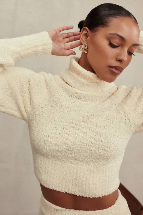 House of CB Nyala Cream Soft Boucle Knit Cropped Sweater Clothing 4H6N660