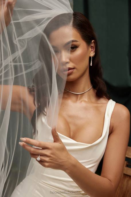 House of CB Leone White Ultra Long Soft Tulle Veil Weddings 4H6N1145